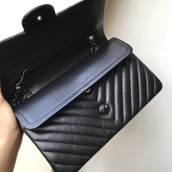 SOLD Chanel medium double flap chevron SO BLACK - Picture 6 of 8